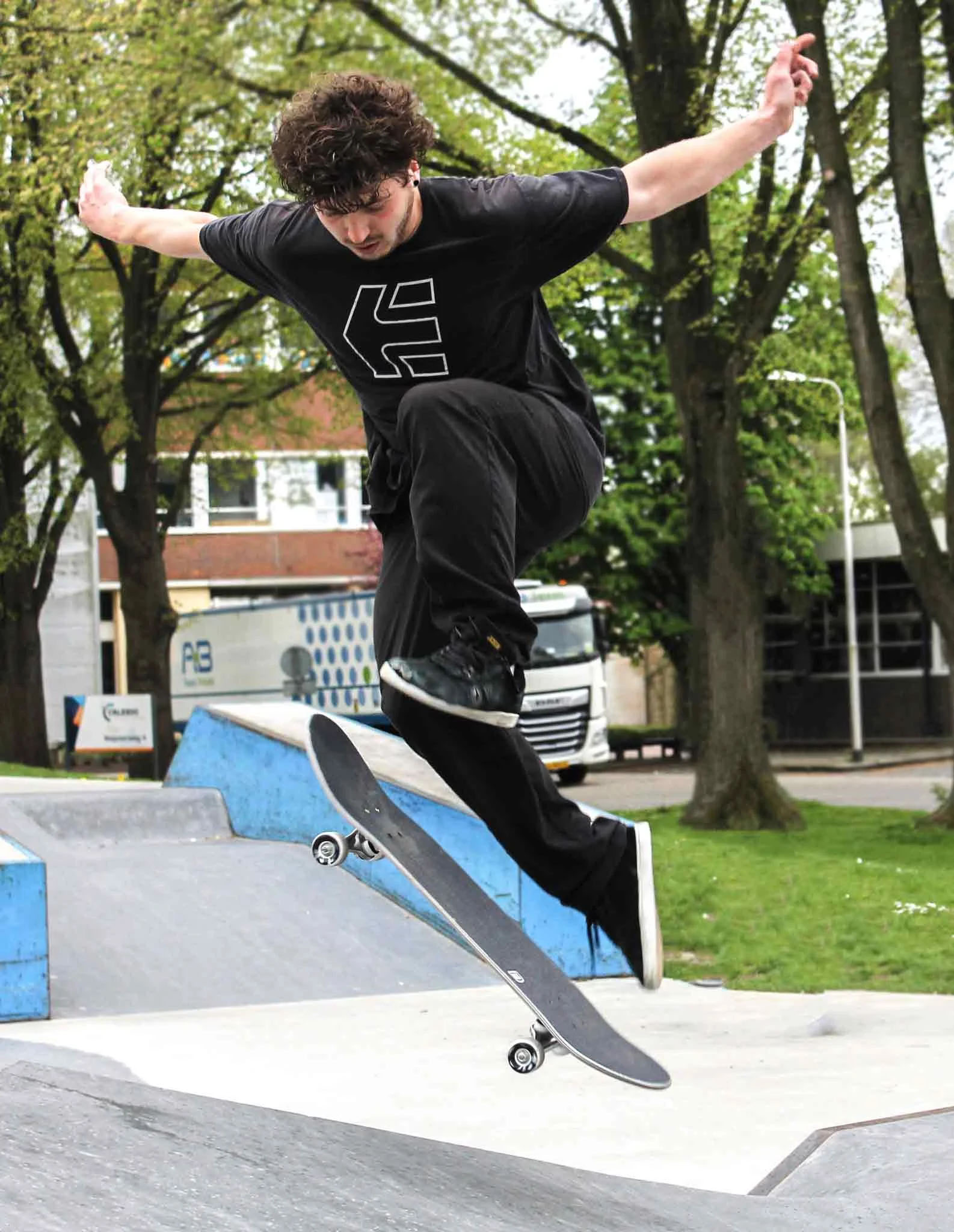 NKX Skate Or Die Skateboard