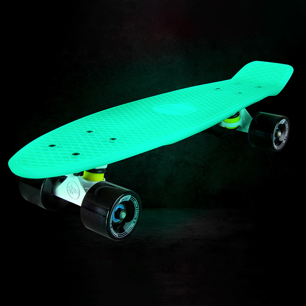 NKX Deluxe Skateboard 22"