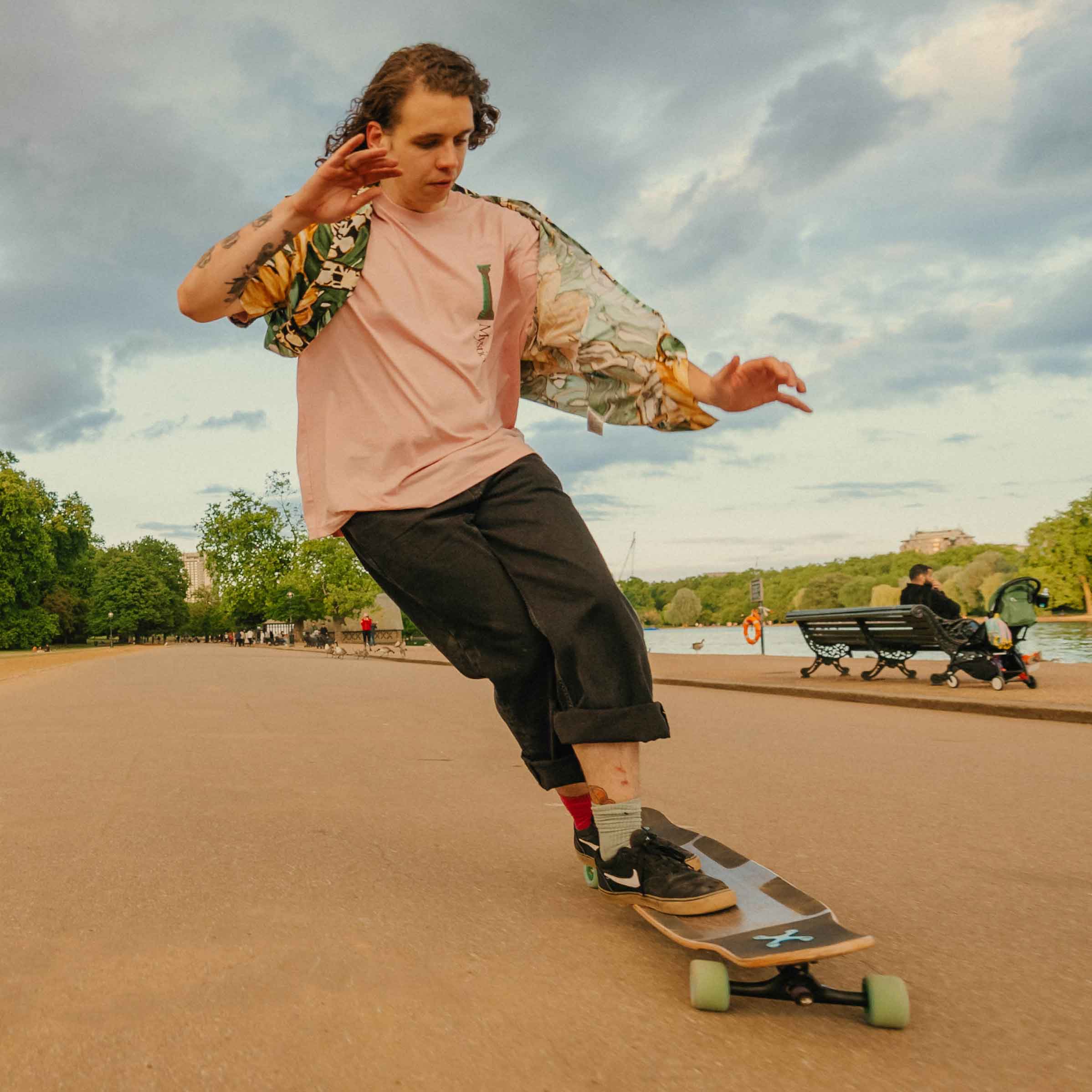 NKX Geometric Dancing Longboard