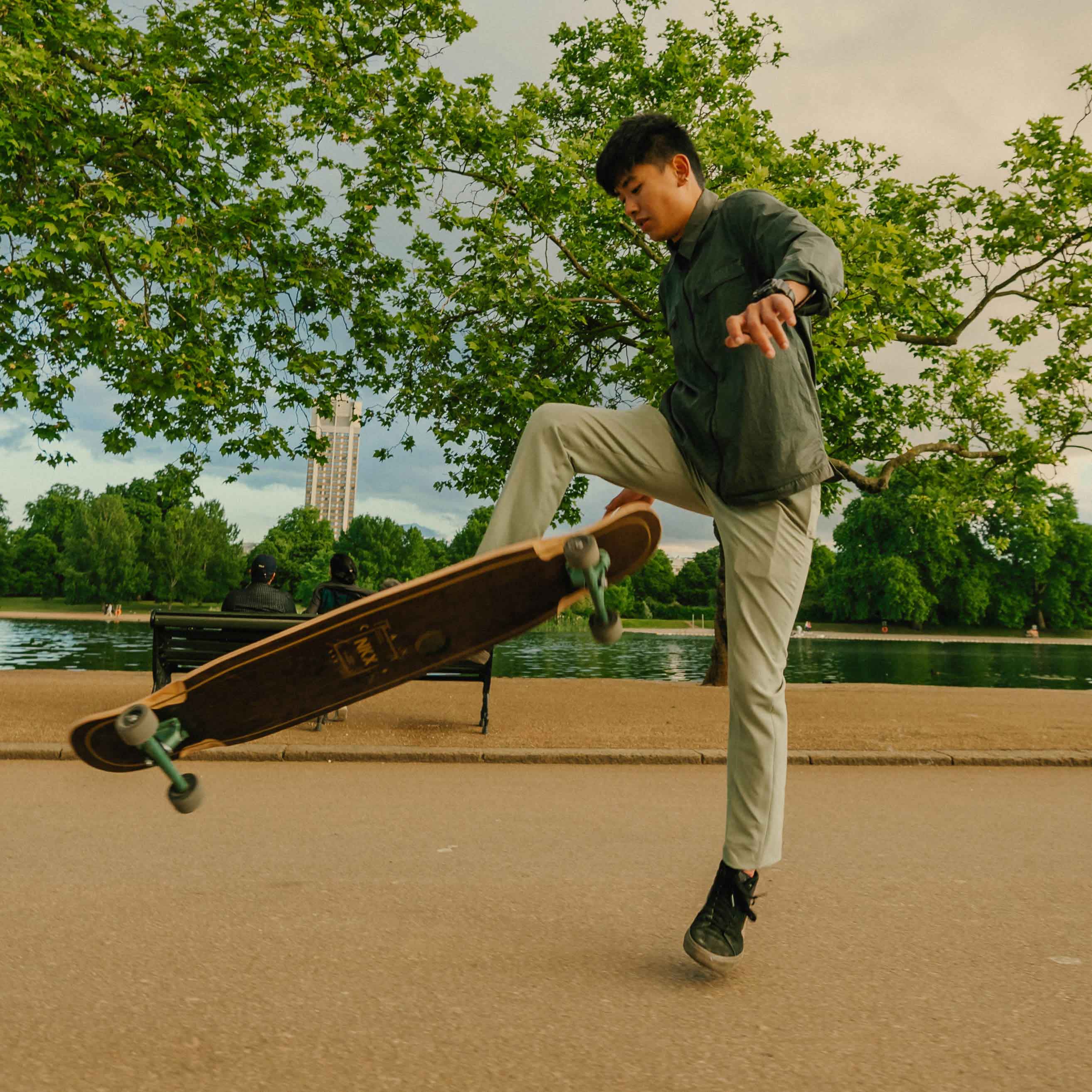 NKX Geometric Dancing Longboard