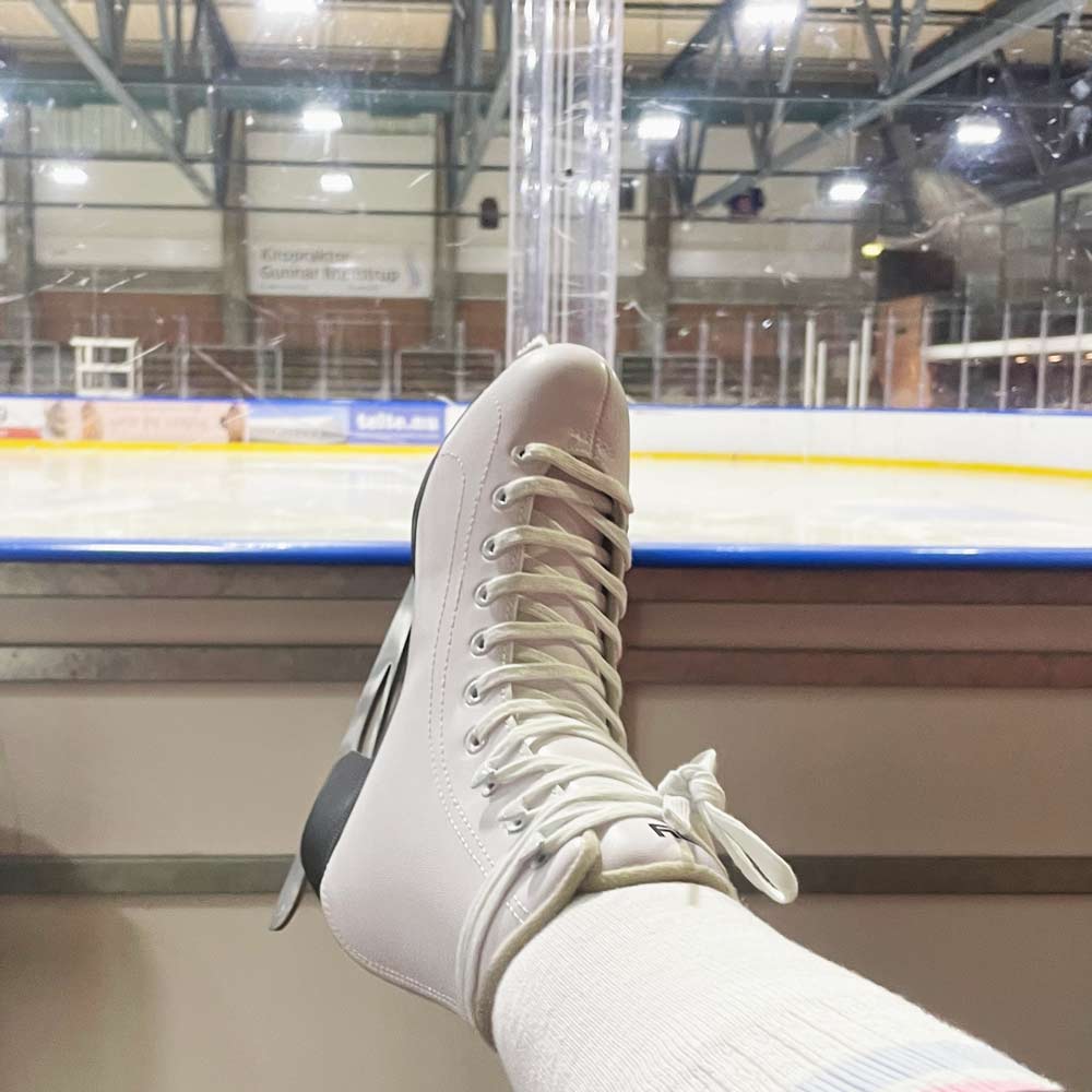 Story Dream Ice Skates