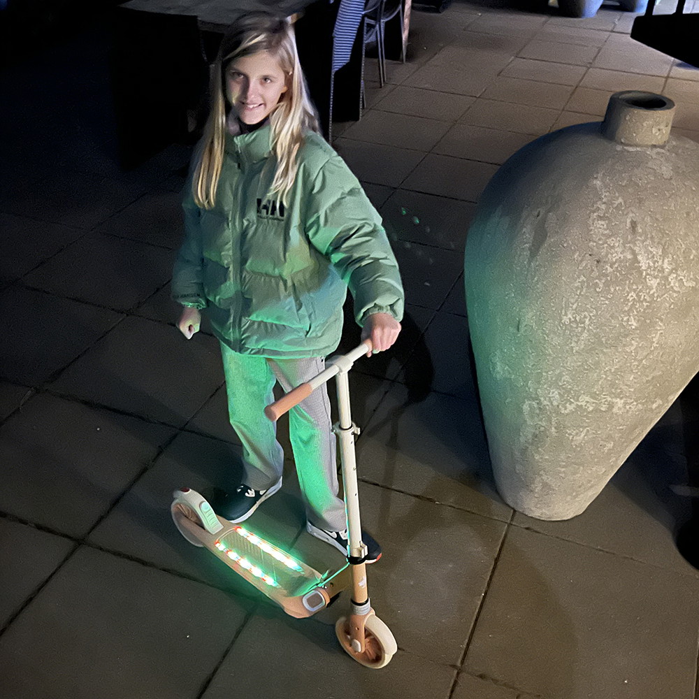 Story Light Deluxe LED Összecsukható Roller