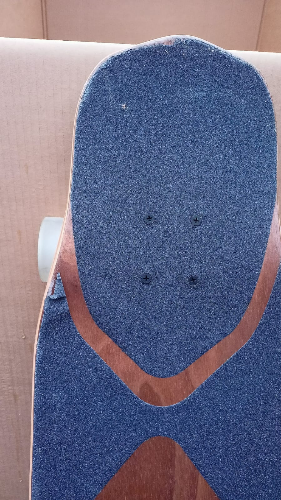 NKX Táncoló Longboard - KISZOLGÁLÓ