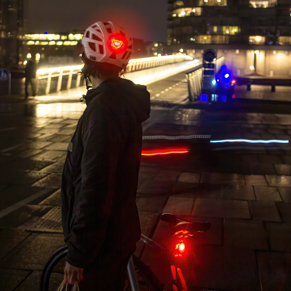 NKX City LED kerékpáros sisak beépített fénnyel
