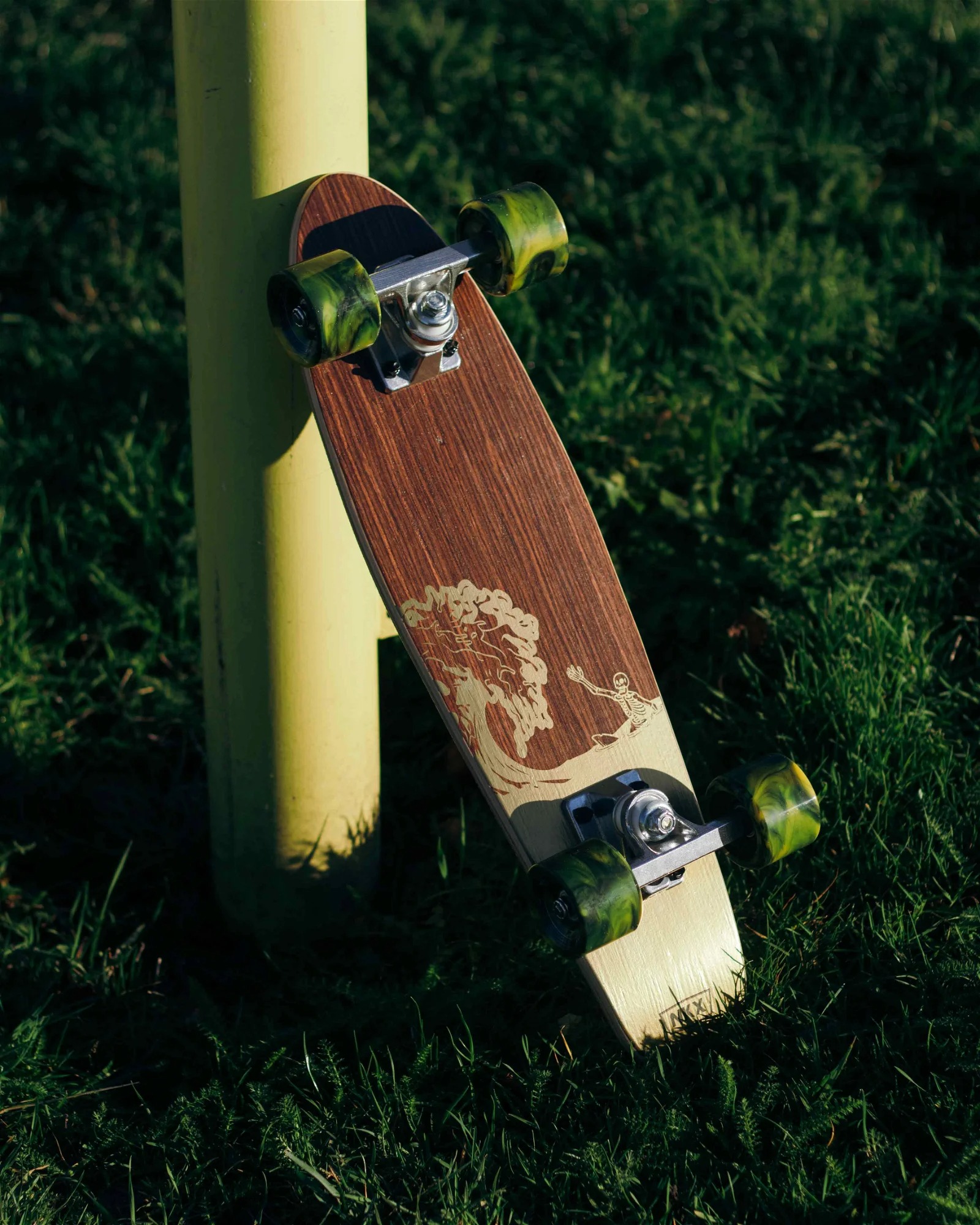 NKX Bones Mini Cruiser Skateboard 22"