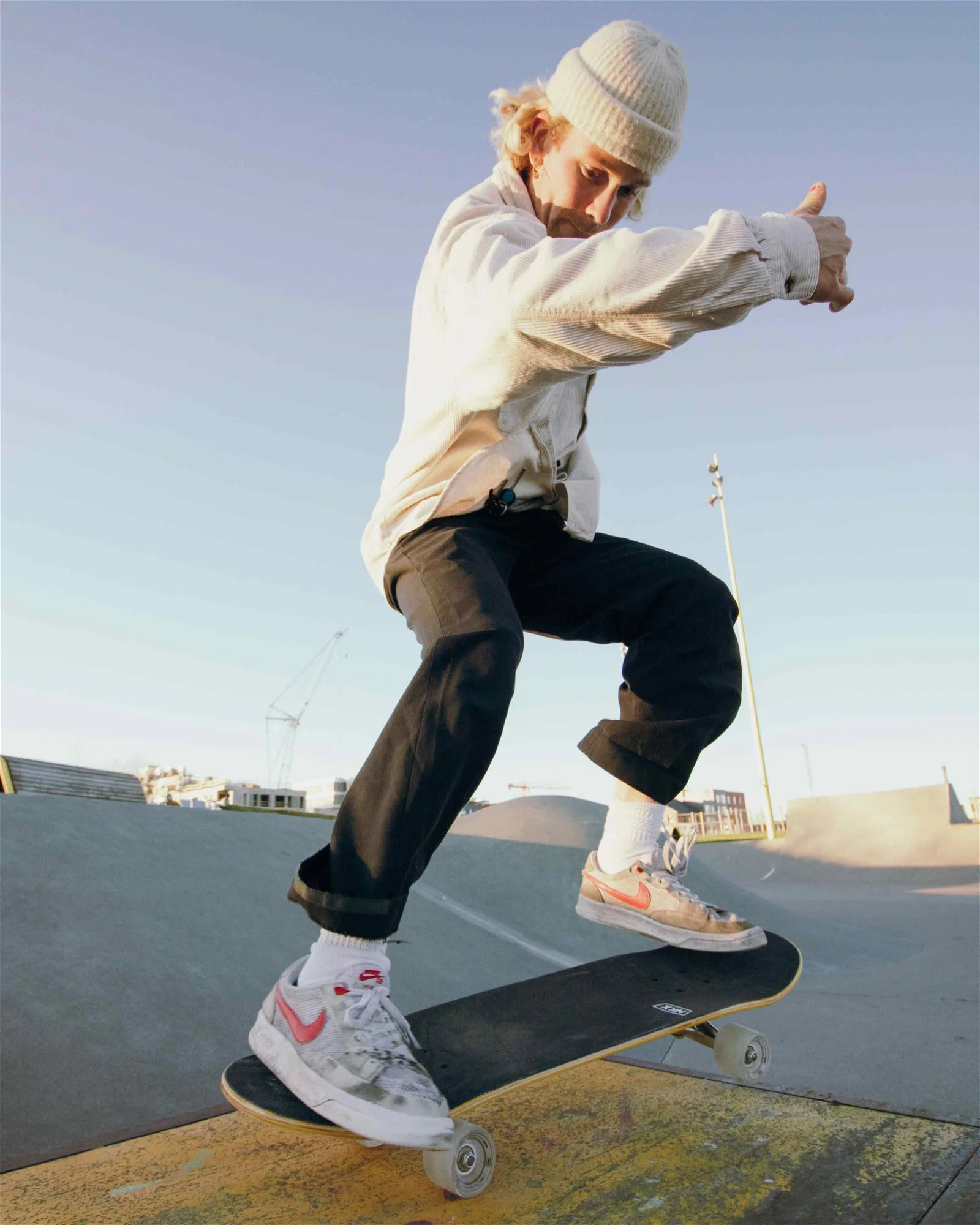 NKX Adventure Gördeszka