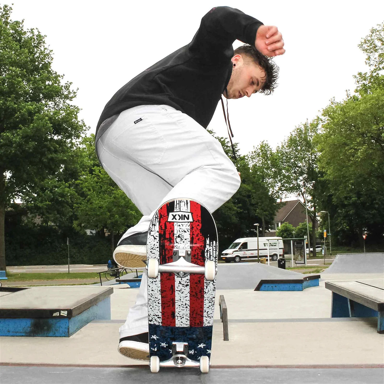 NKX Skateboard 8.25"