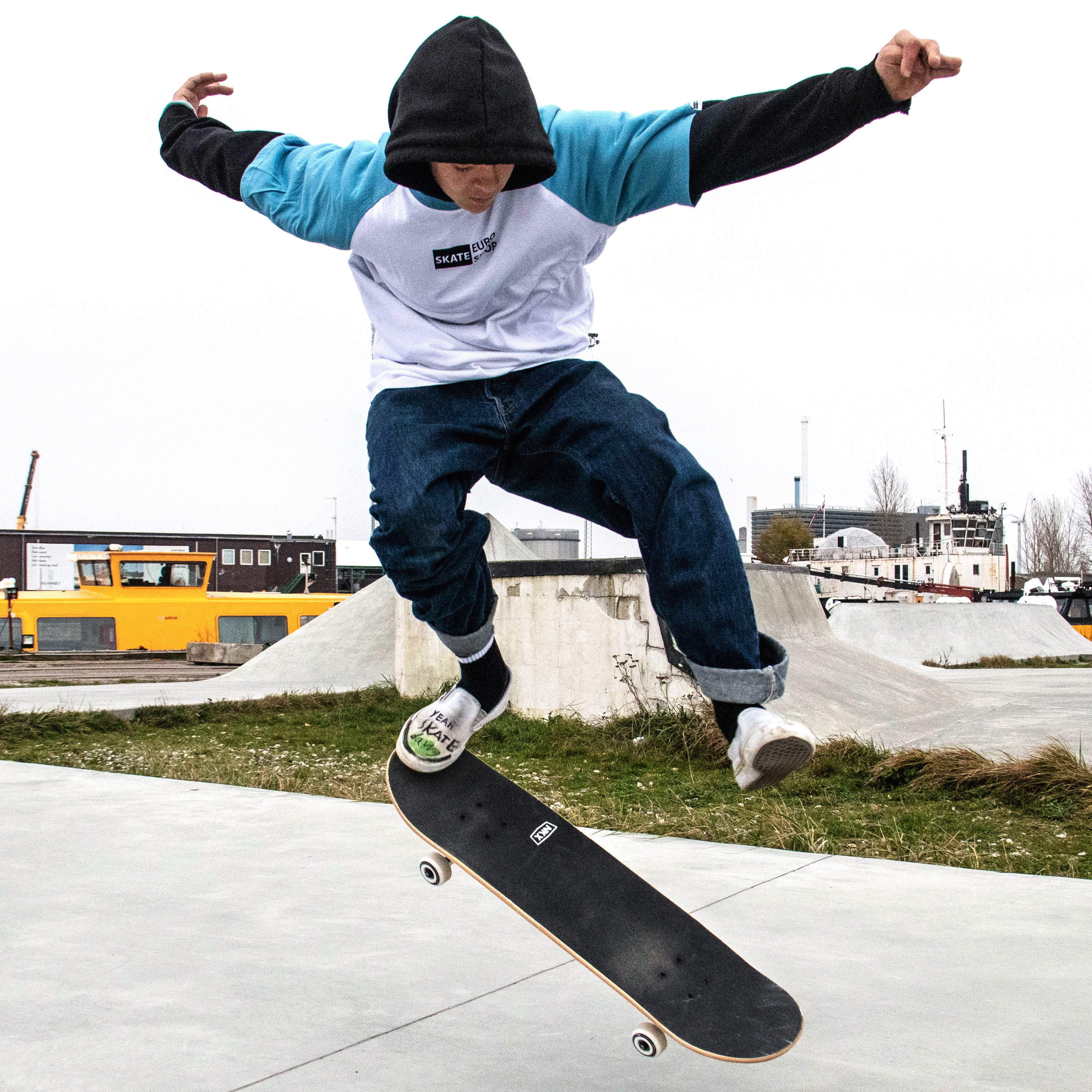 NKX Signature Gördeszka